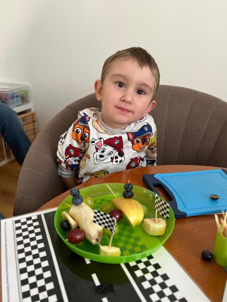 Marvin Train to Eat Programm